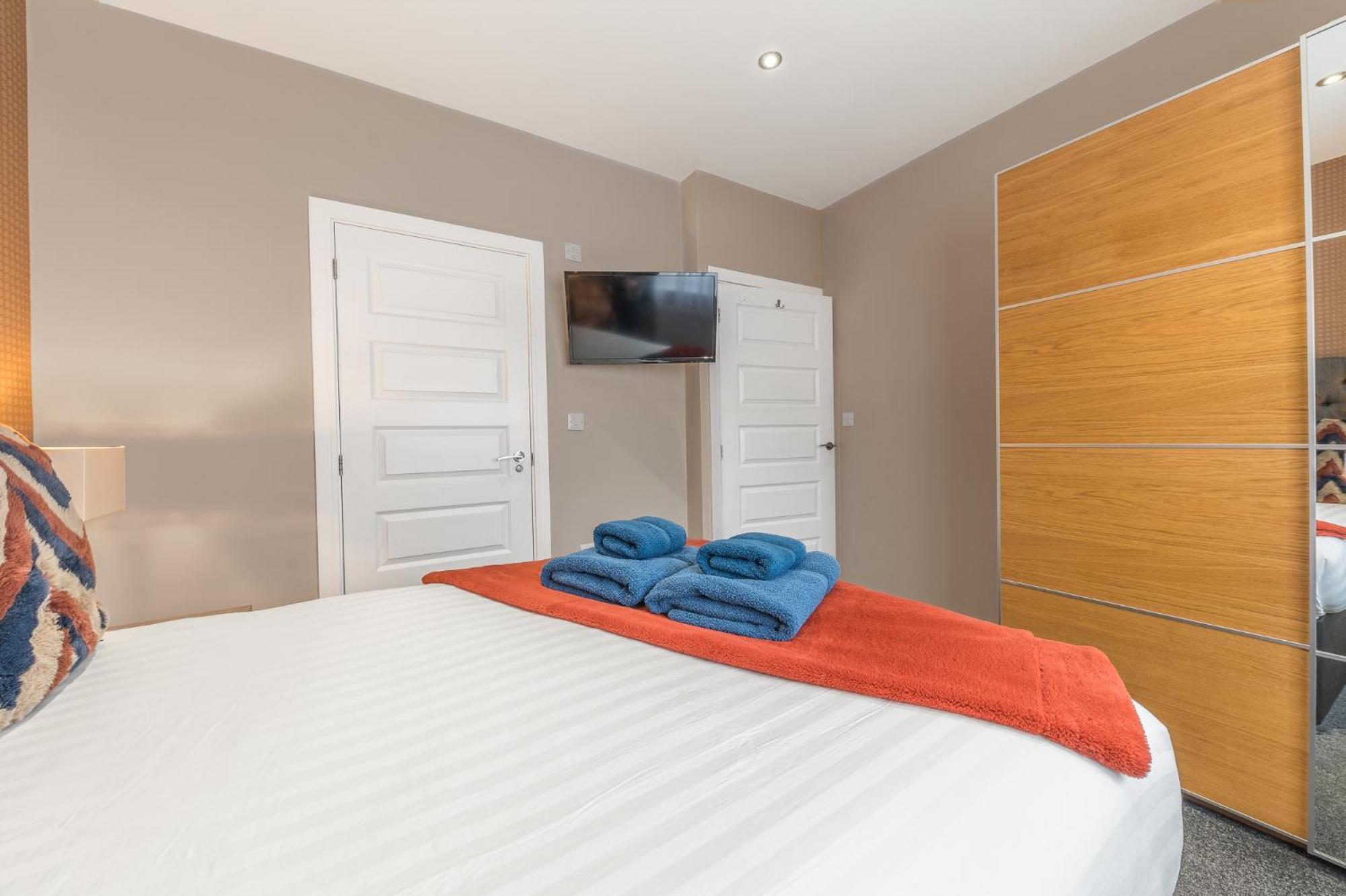 Abbey Apartments Modern Aparthotel For Tourists & Professionals Barrow-in-Furness Esterno foto